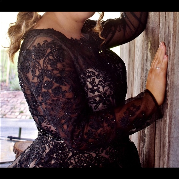 Prom dress - Picture 4 of 6